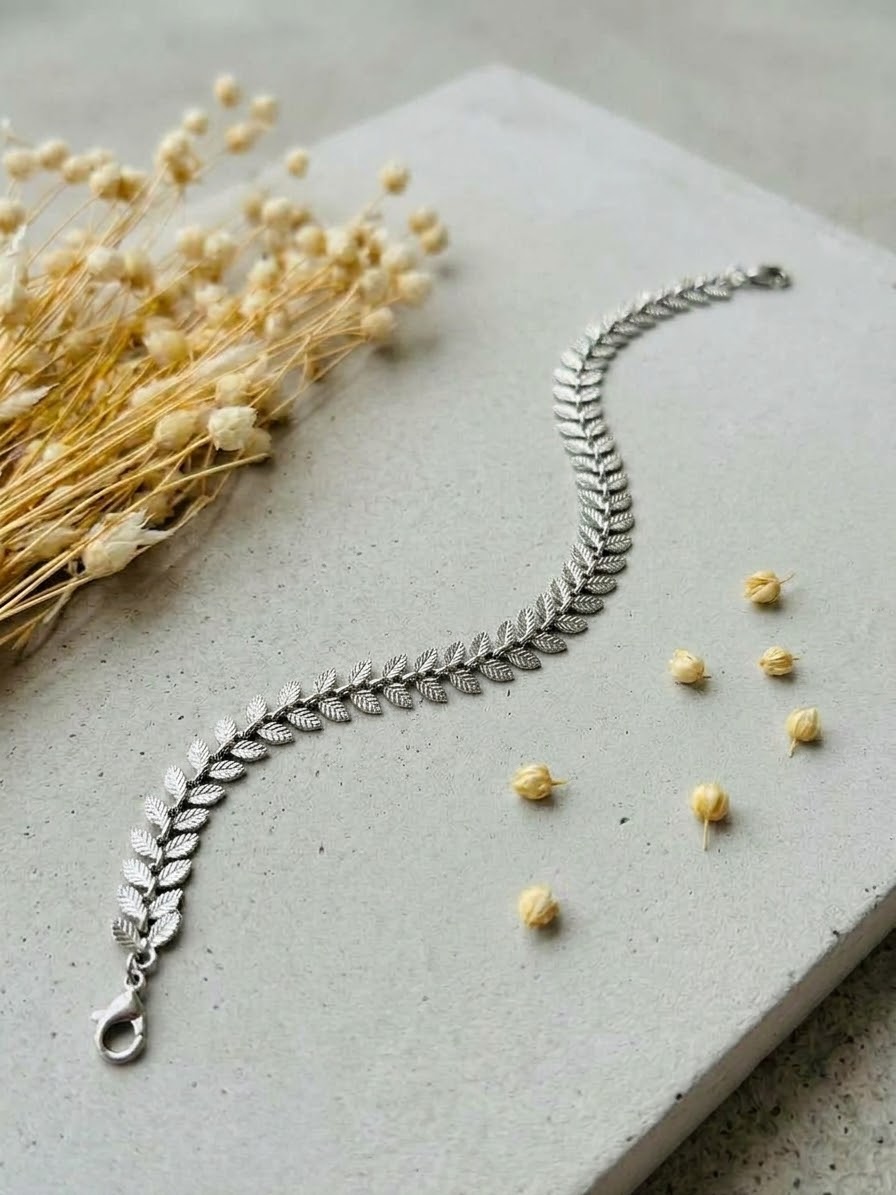 دستبند نقره ای  رنگ ثابت طرح گندمی